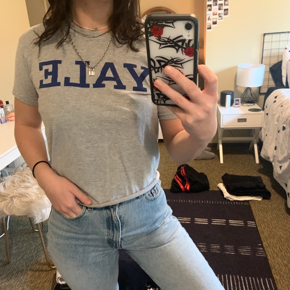 yale t-shirt